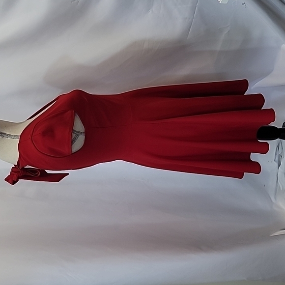 Free with Purchase Nwot B. DARLIN Deep V Back Tie Skater Skirt Mini Dress Cap - Picture 3 of 6